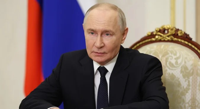 Путин поручил создать условия для развития и внедрения отечественных моделей искусственного интеллекта