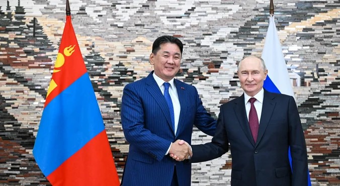 Хурэлсух поблагодарил Путина за вклад в заключение соглашения Монголии и ЕАЭС