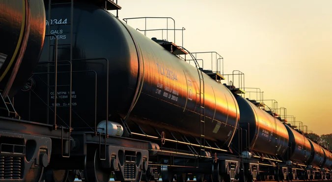 Масштабную схему контрабанды нефтепродуктов под видом печного топлива пресекли в Казахстане