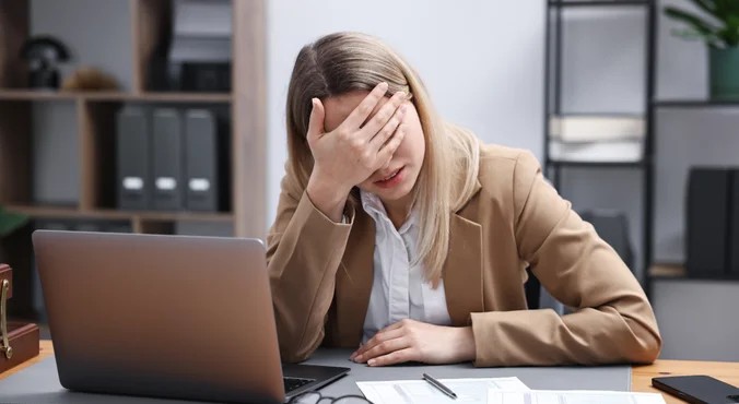 Об опасности злоупотребления анальгетиками при головной боли предупредил невролог