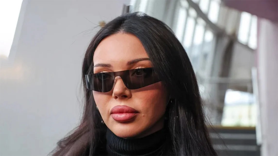 Самойлова попросила суд на полгода ограничить Джигана в родительских правах