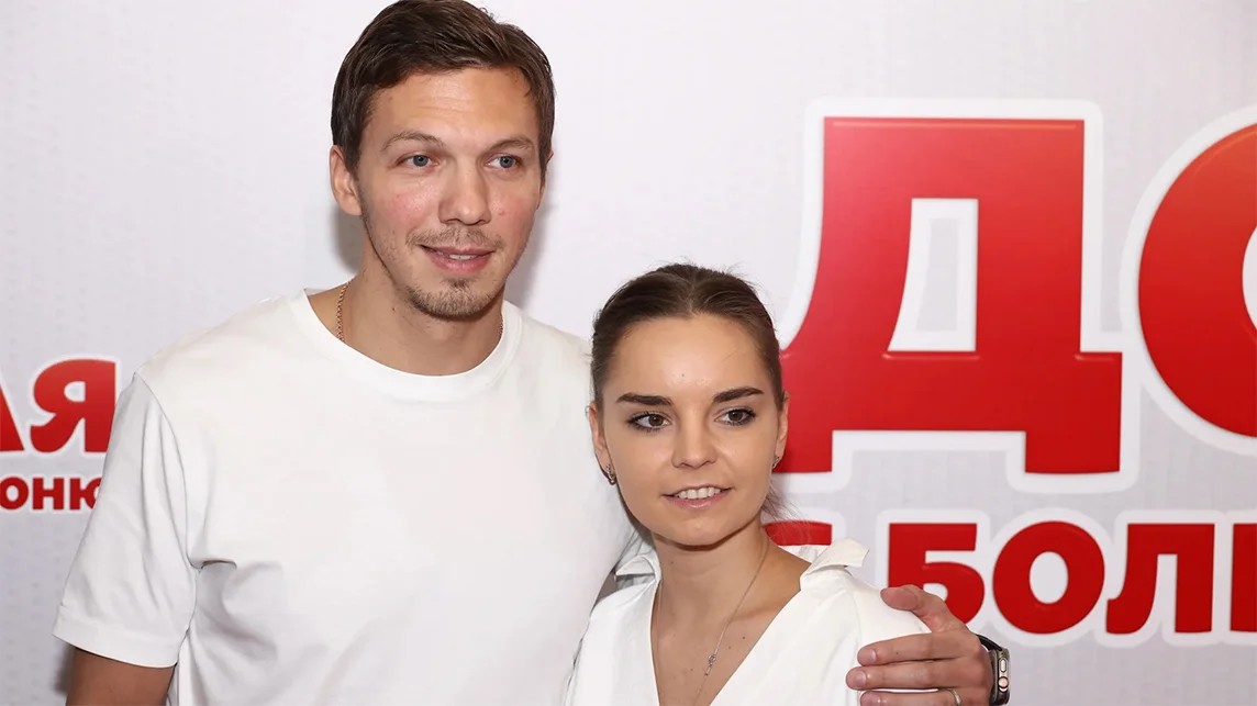 Дина Аверина и Дмитрий Соловьев стали родителями