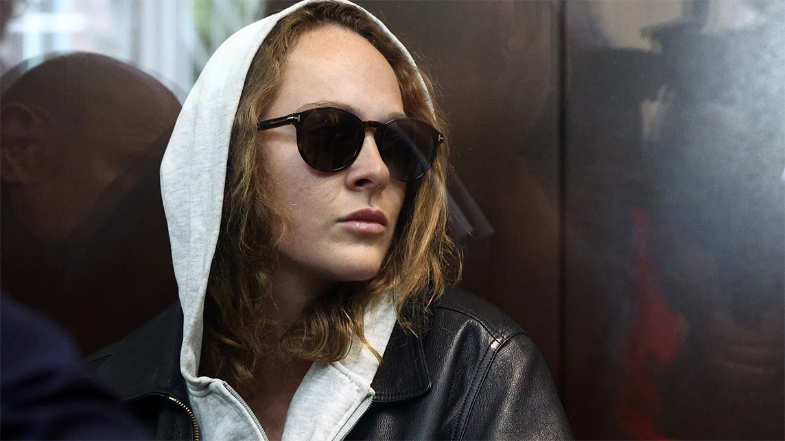 Дело актрисы Аглаи Тарасовой о контрабанде наркотиков направили в суд