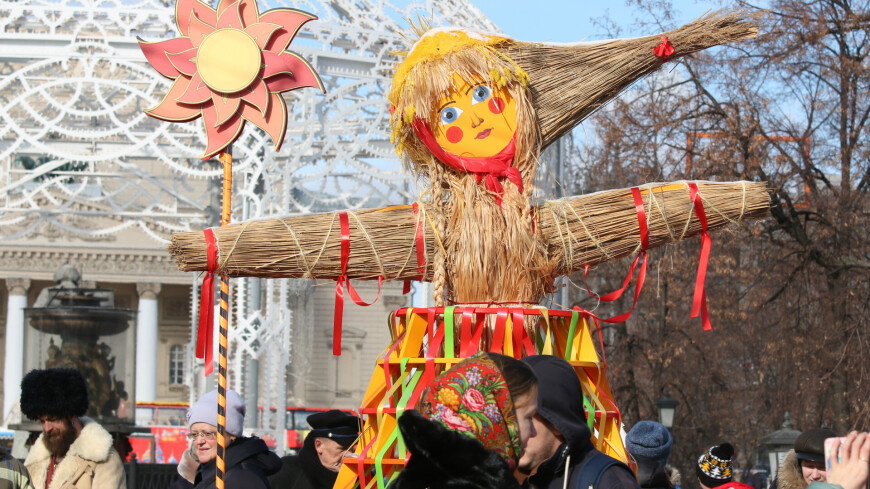 Соломенный куб как символ проблем и обид сожгли под Калугой на Масленицу