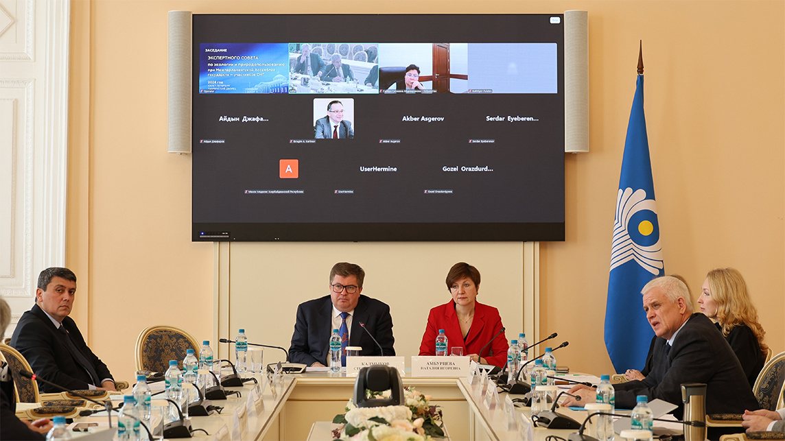 Дефицит водных ресурсов обсудили в Санкт-Петербурге