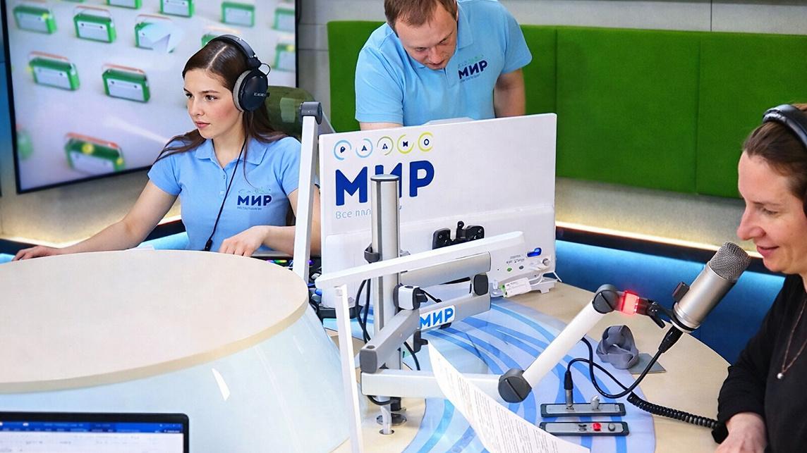 Радио «МИР»-Беларусь предложило слушателям сыграть с нейросетью во Всемирный день радио