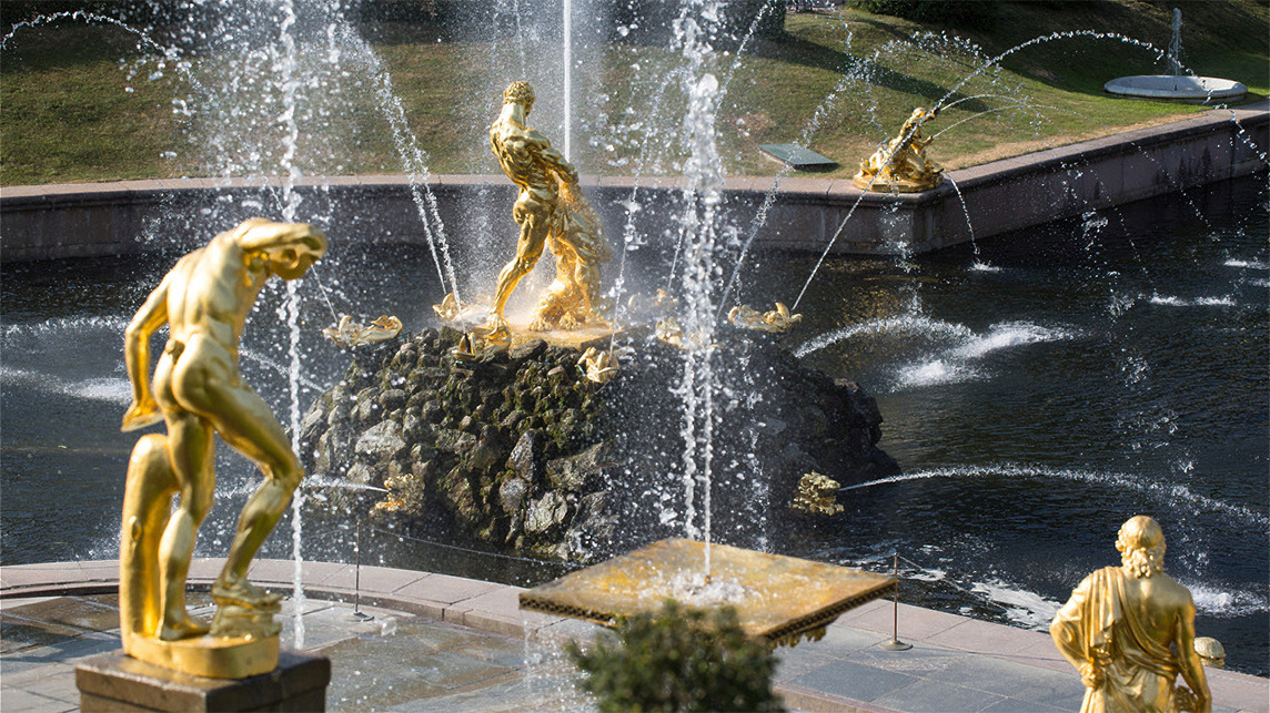 Музей-заповедник «Петергоф» готовится к летнему сезону